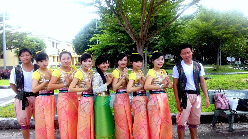 Đội văn nghệ Trường Tiểu học Long Tân tham dự Hội thi "Tiếng hát Giáo viên"